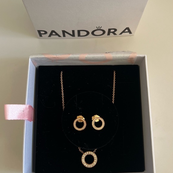 Pandora Sparkling Pavé Circle Necklace and Earring Set, Rose Gold Plated - Picture 3 of 3
